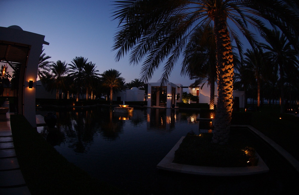 The Chedi in Muscat in der Abenddämmerung