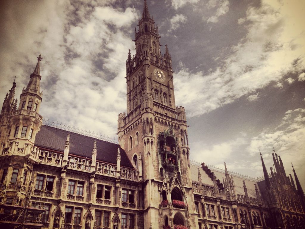 the city hall in the bavarian capital