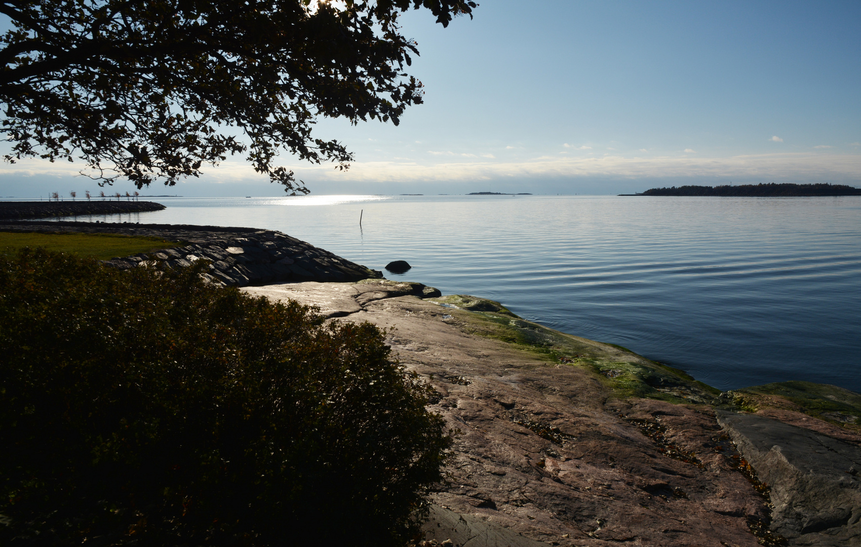 The coast of Kaivopuisto