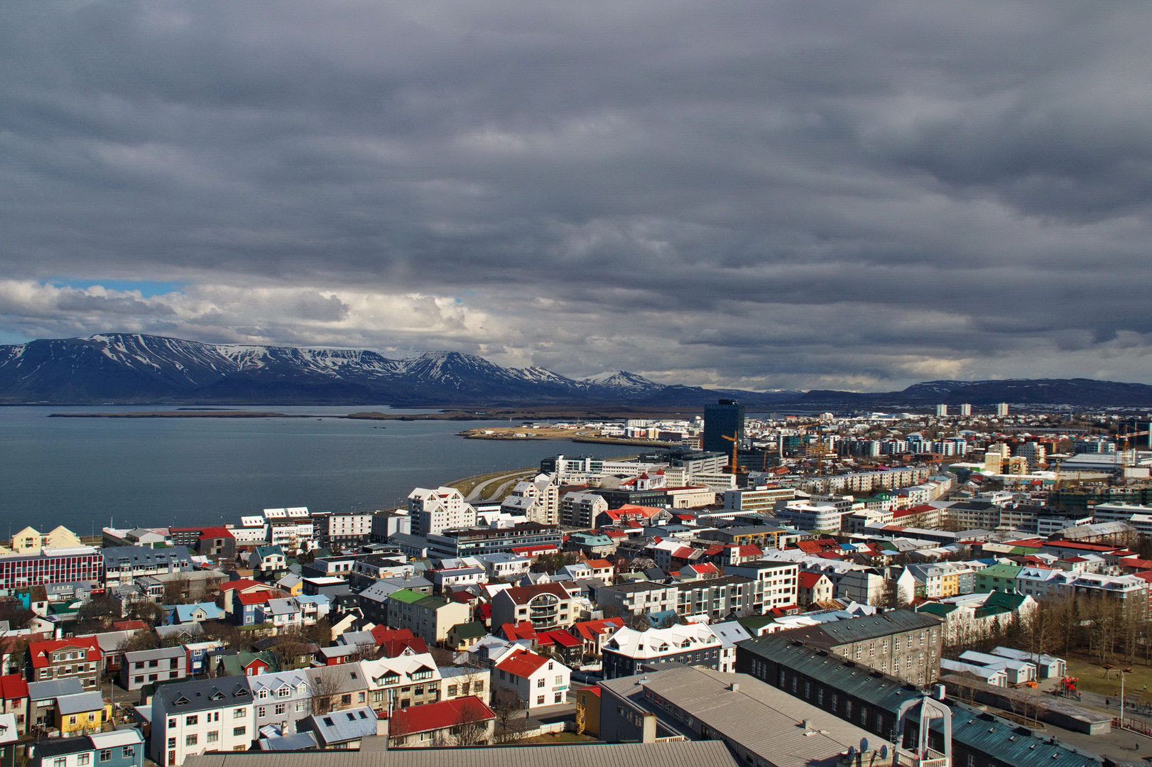 the colors of Reykjavik