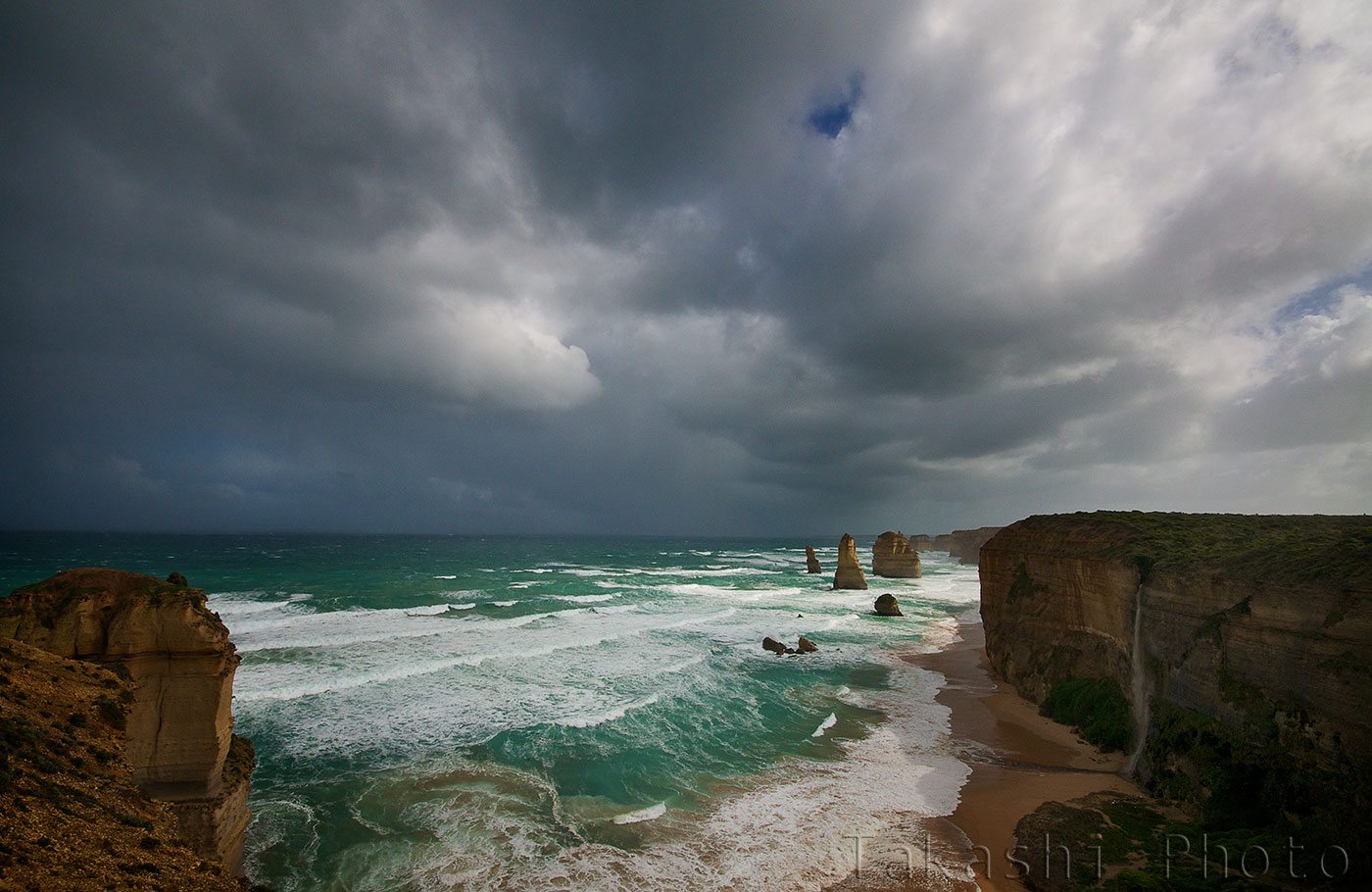 the colour of the sea