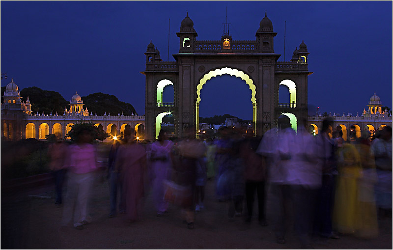 The crowded gates of Mysore Palace