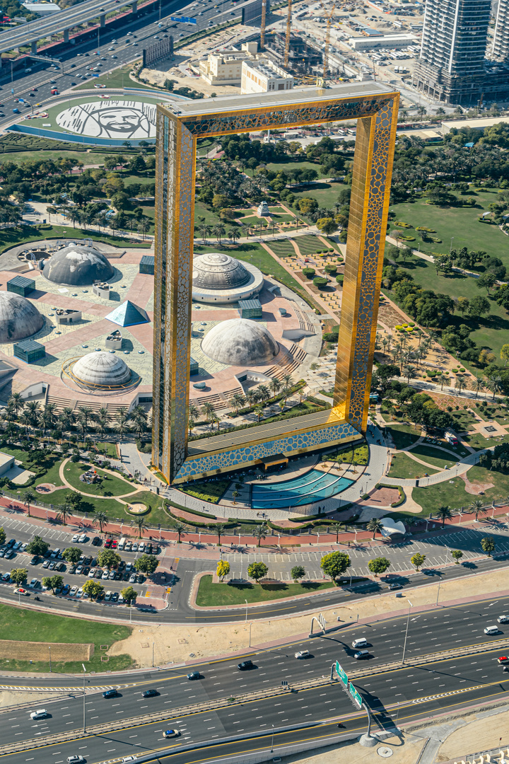 The Dubai Frame