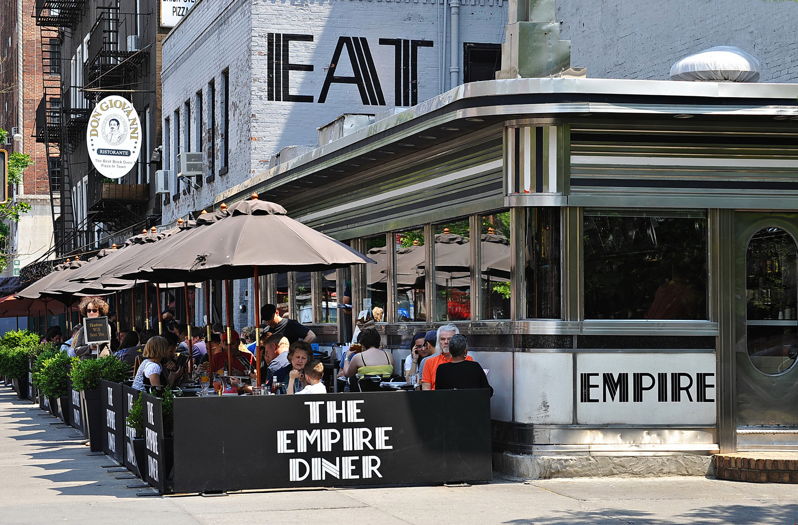 The Empire Diner 01