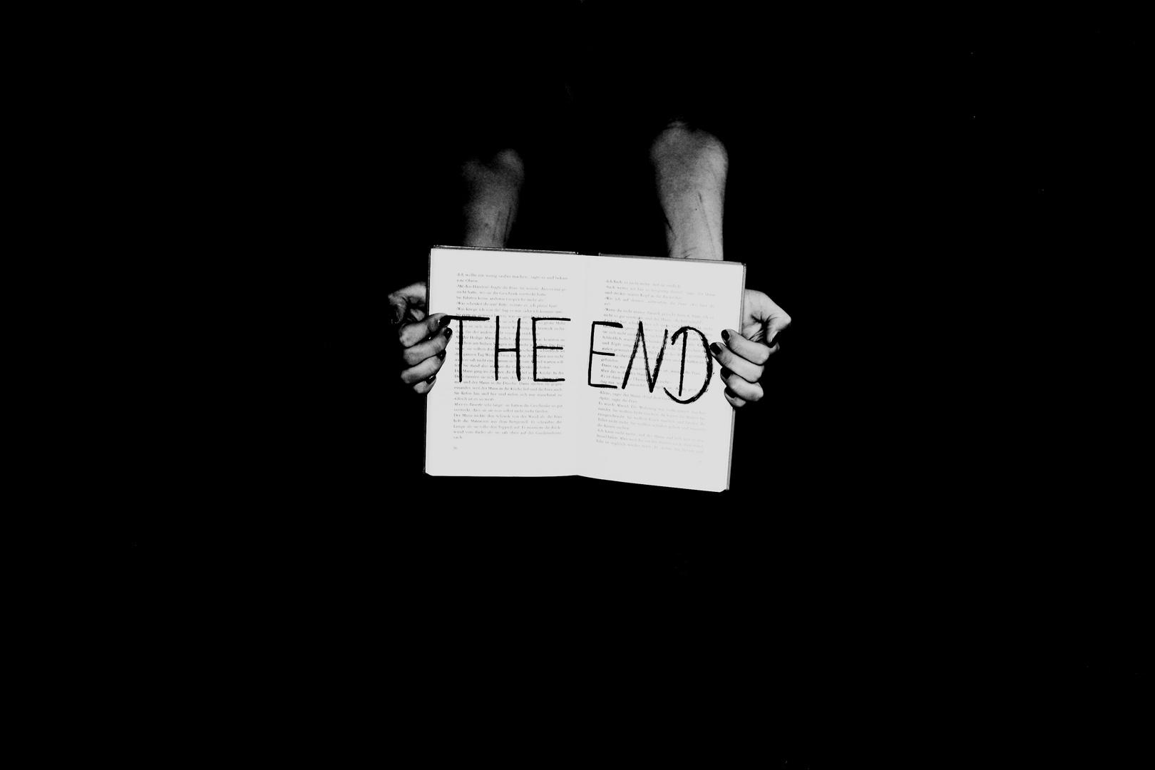 THE END Foto & Bild abstraktes, horror, black and white Bilder auf