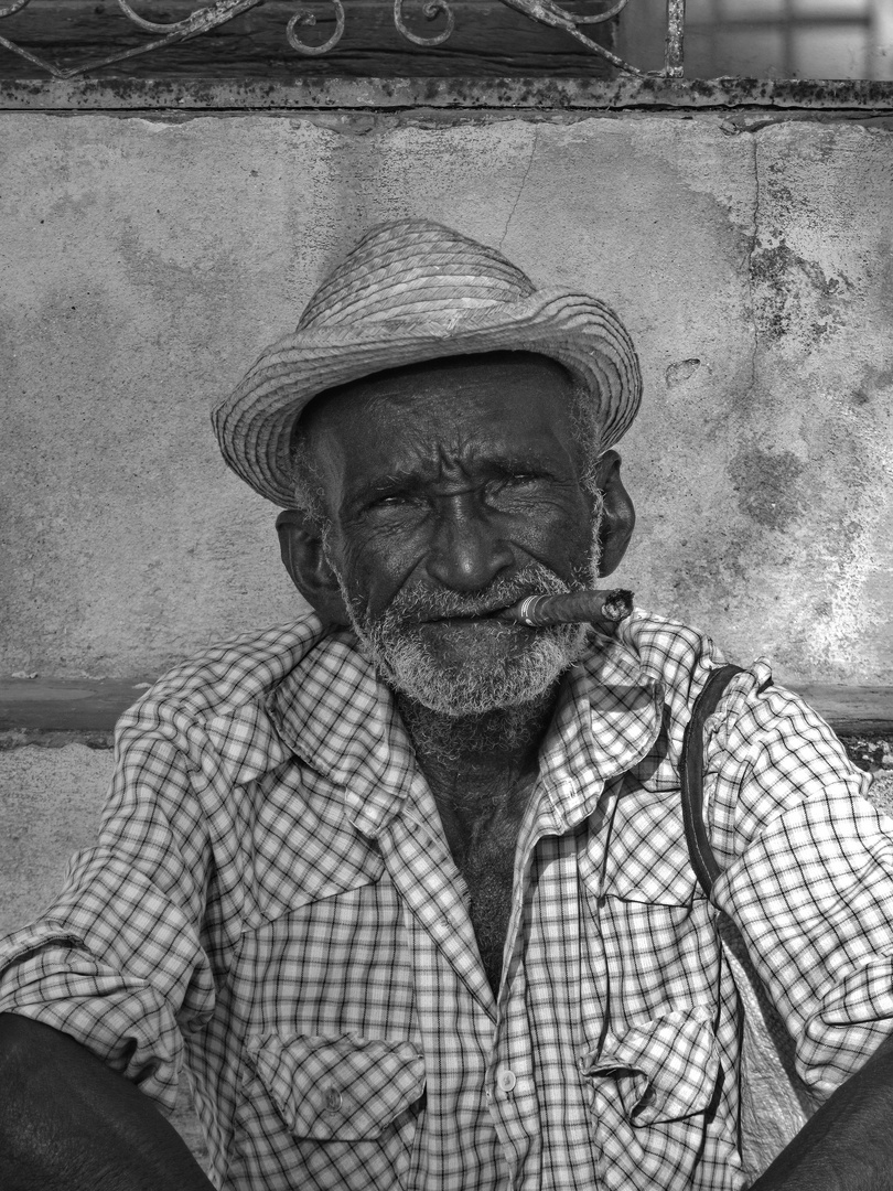 The face of a life - Portrait of a Cuban Man BW