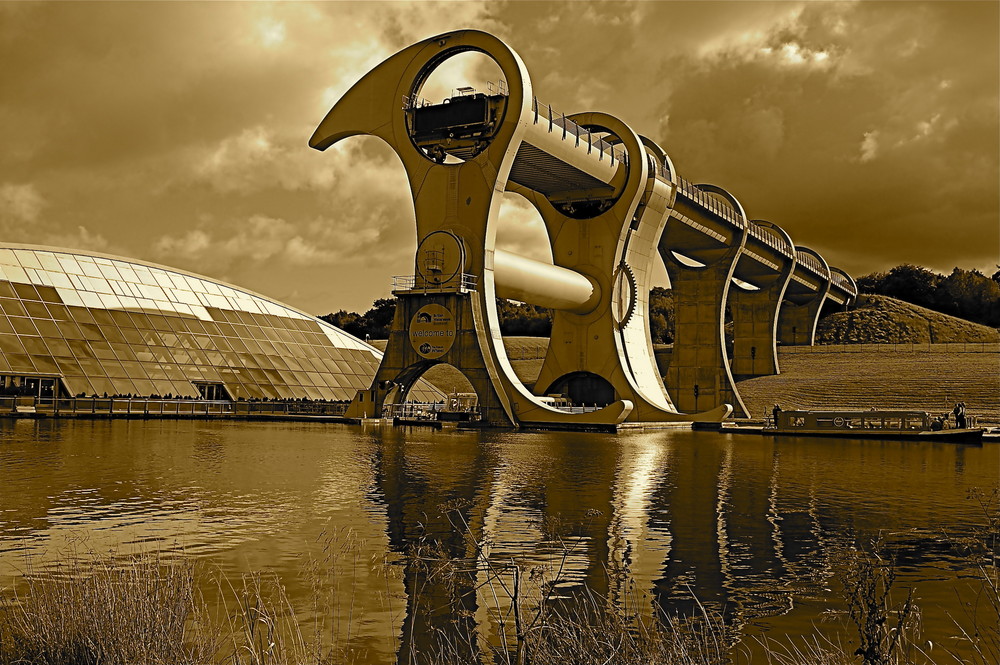 THE FALKIRK WHEEL