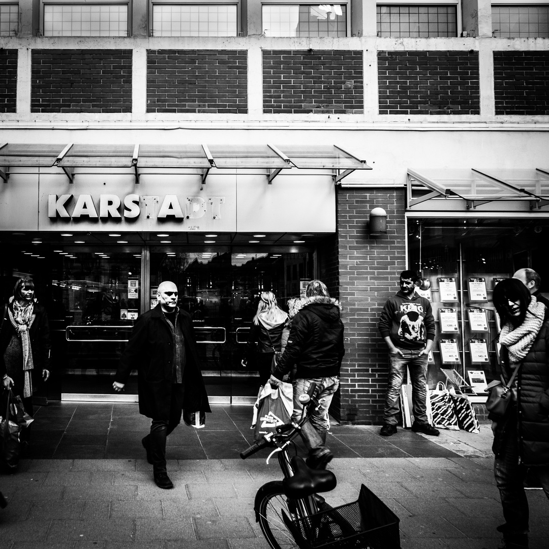 The Fall of the House of - Karstadt