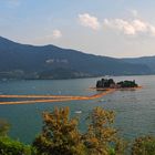 THE FLOATING PIERS