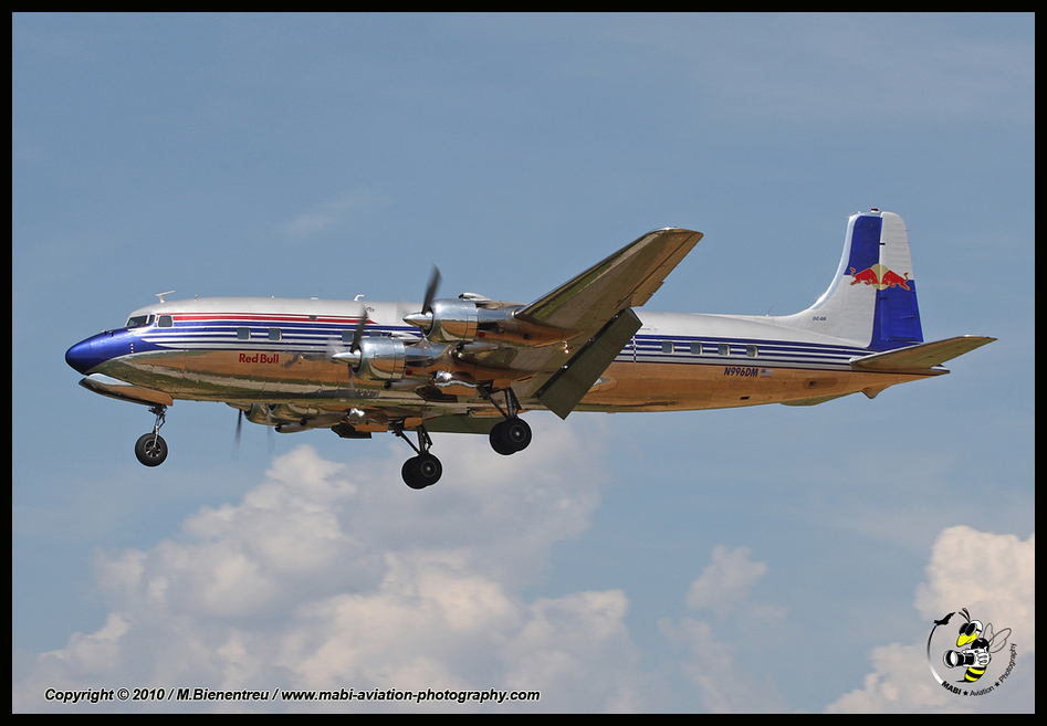 *** The Flying Bulls Douglas DC-6B ***