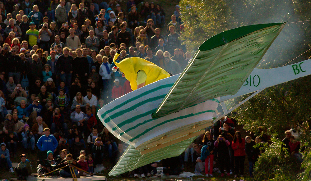 The Flying Obstschüssel mit Banane..