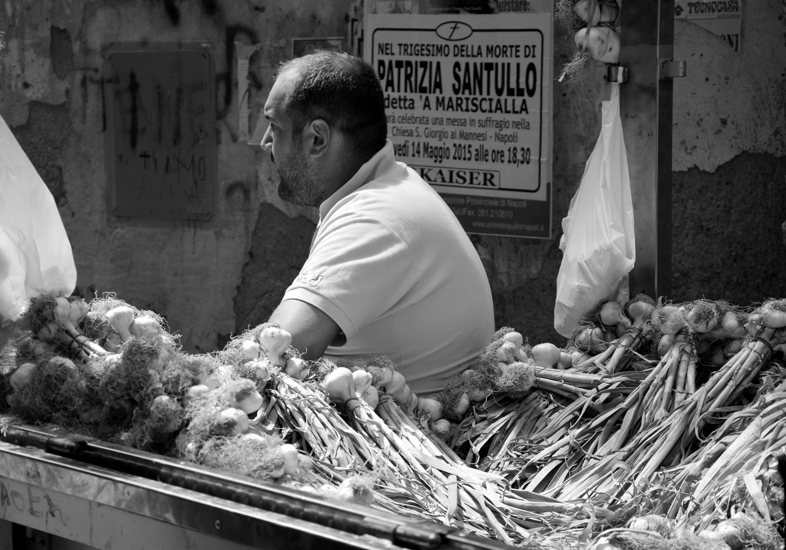 The garlic man. Naples 2015