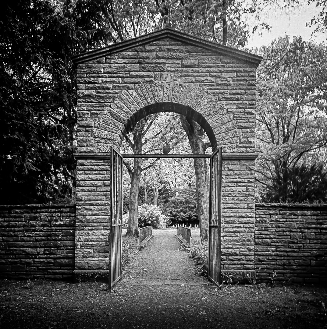 The Gate (Lr-V2)