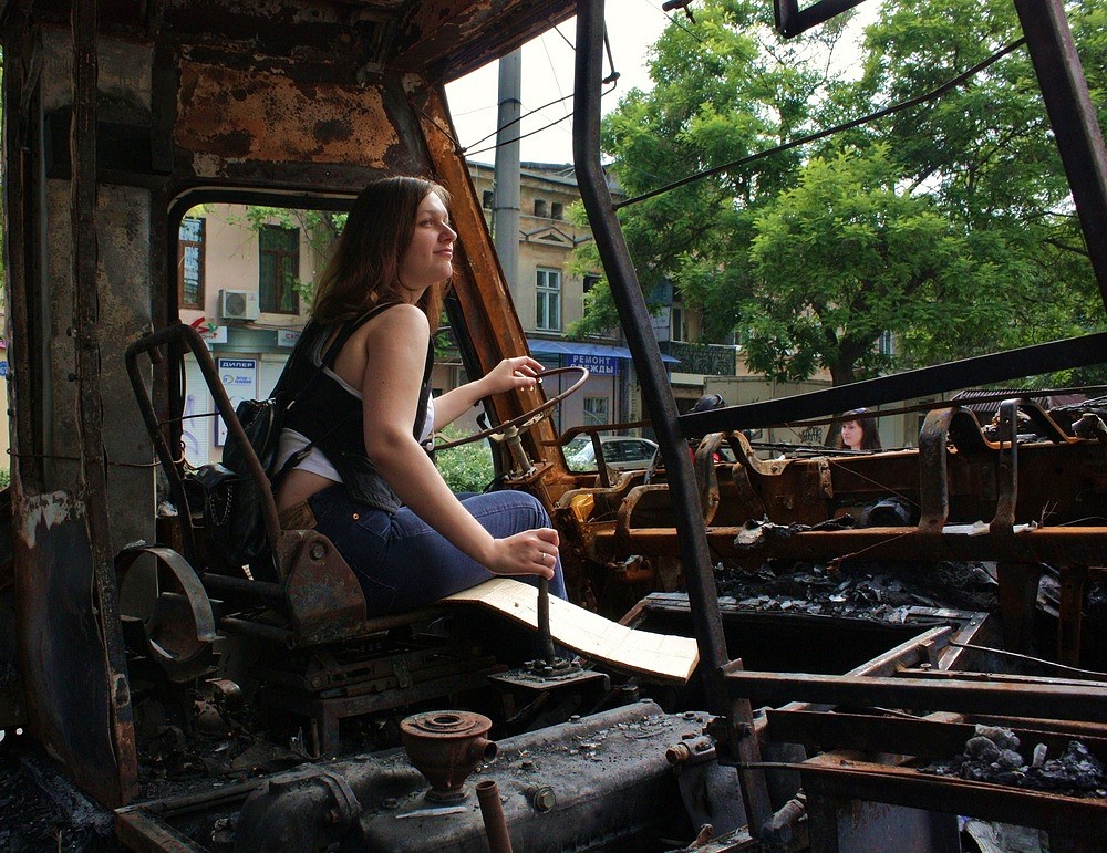 The girl at the wheel )