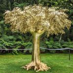 “The Golden Bearing”, Pukekura Park New Plymouth, Neuseeland
