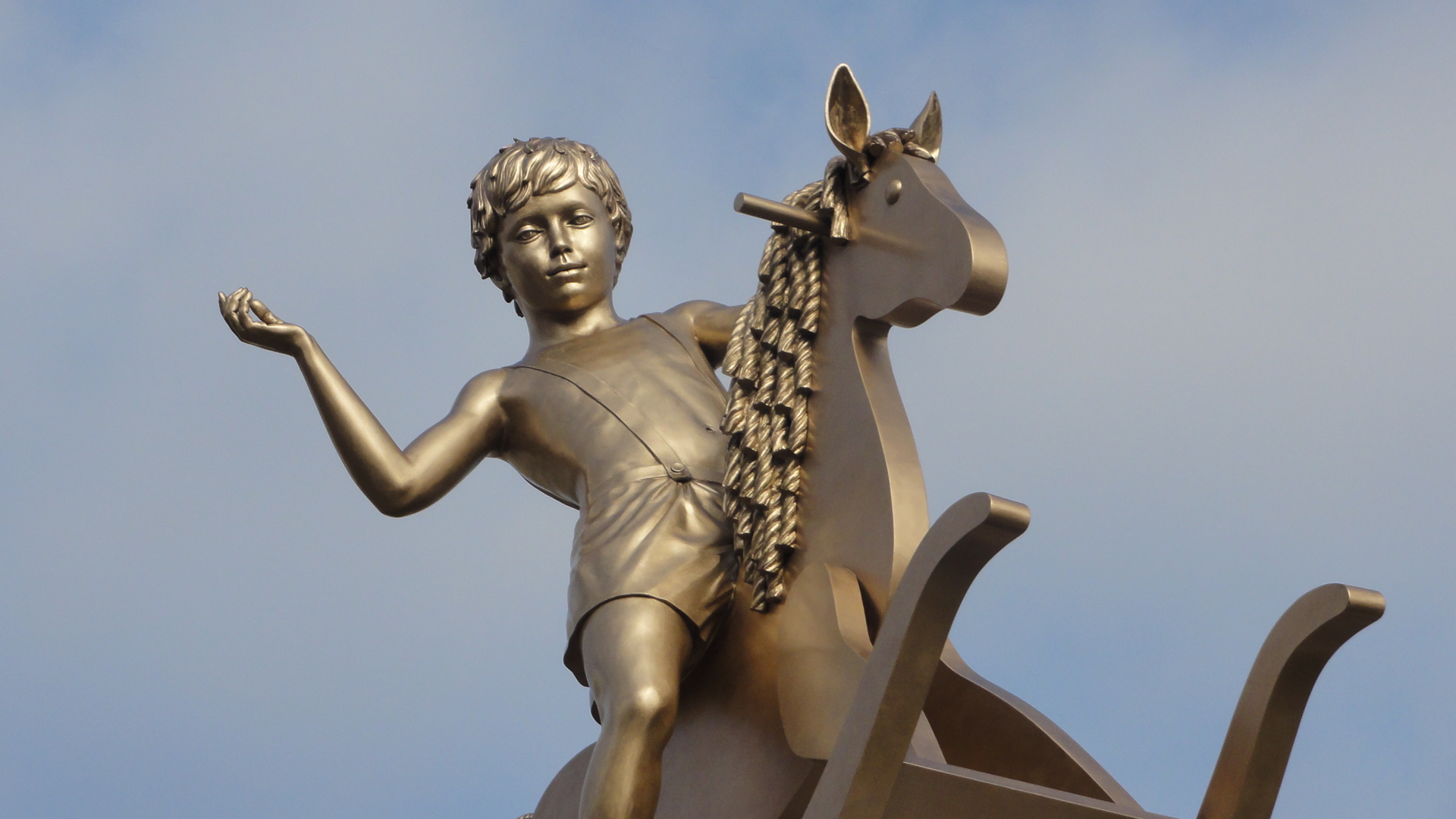 THE GOLDEN BOY IN TRAFALGAR SQUARE