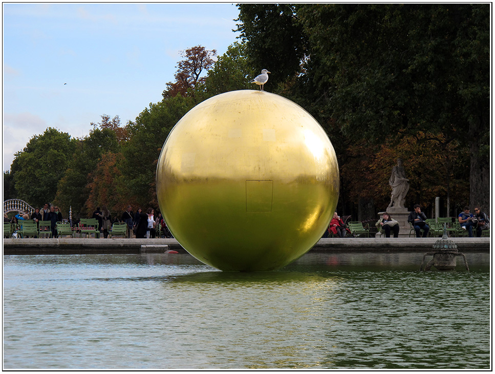 "The Golden Sphere" by James Lee Byars - Les Tuileries Bassin Octogonal - Paris