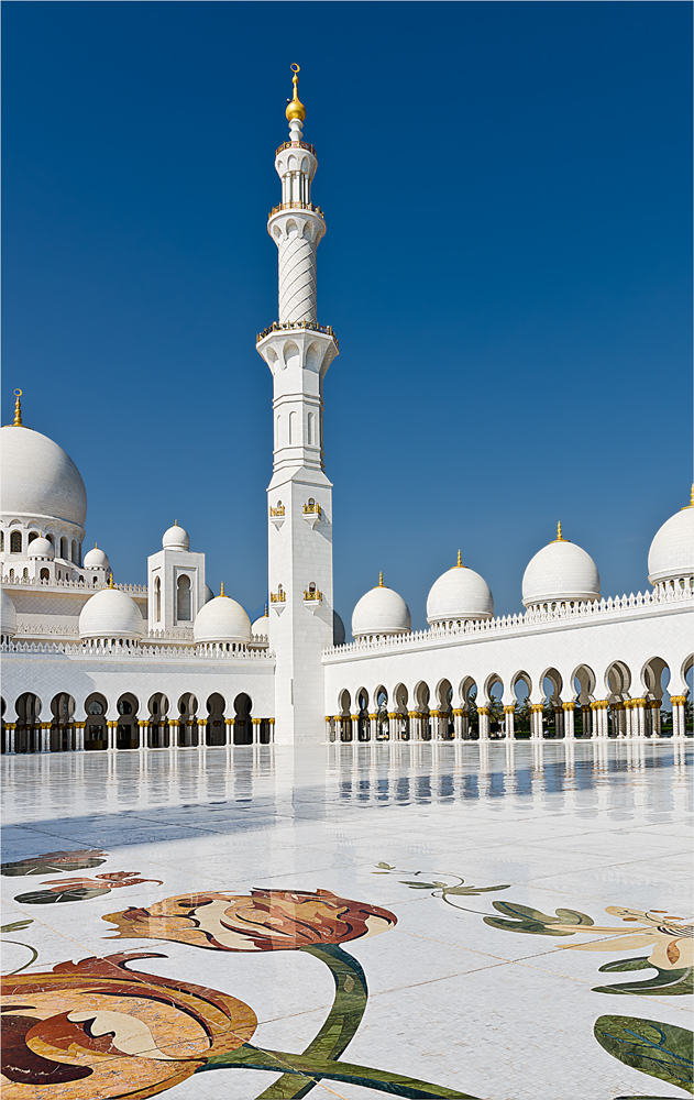 THE GRAND MOSQUE