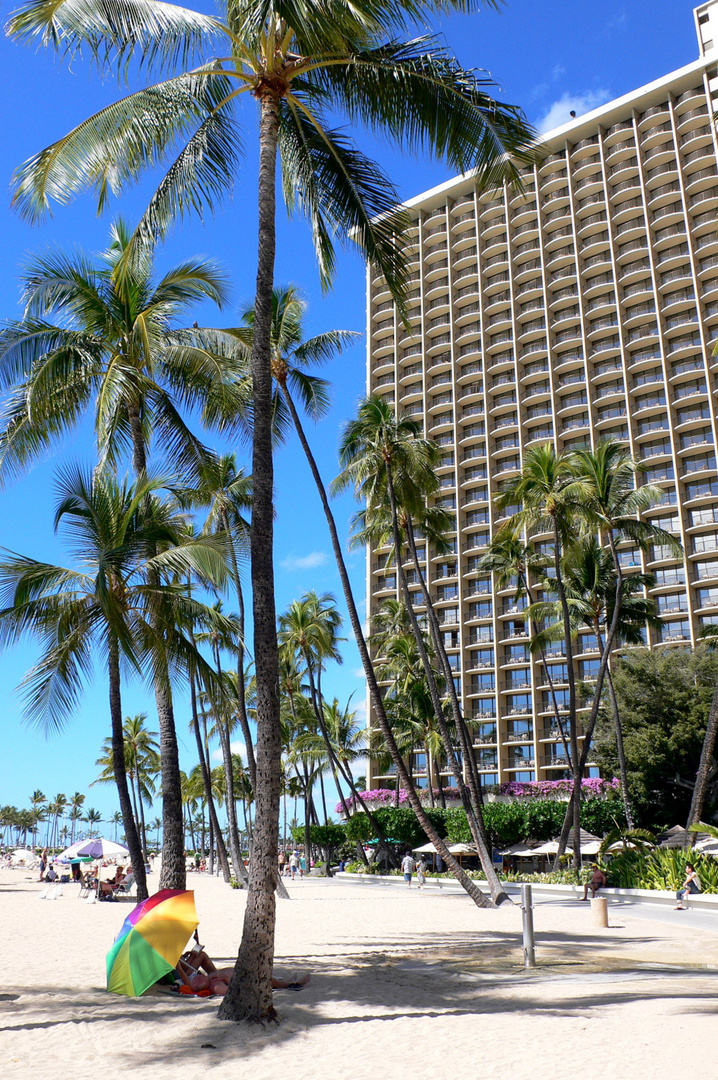 The Grand Waikikian - ein Hilton Hotel am Strand von Waikiki, Honolulu, Hawaii