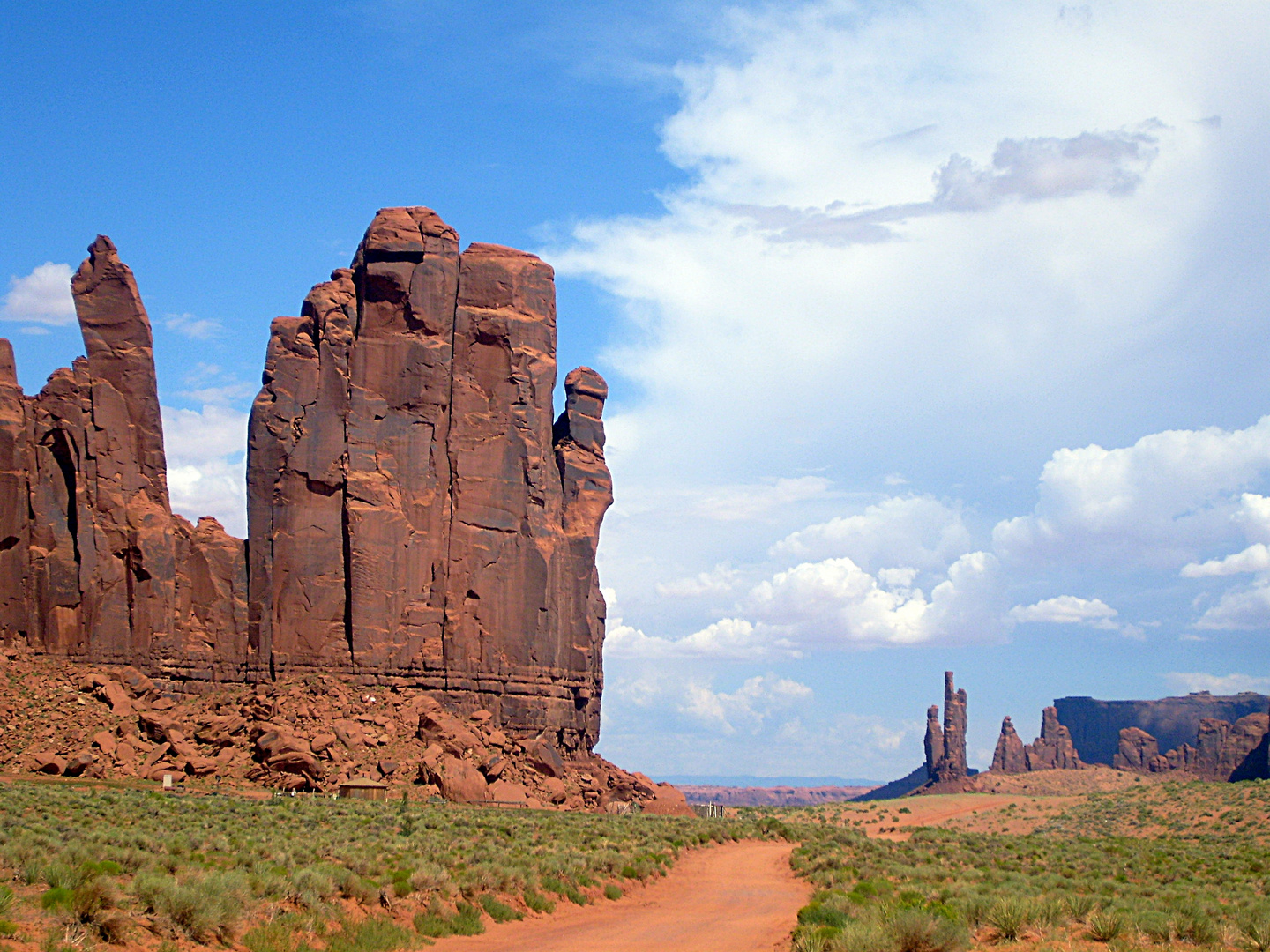 The Hand und Totem Pole Im Monument Valley.