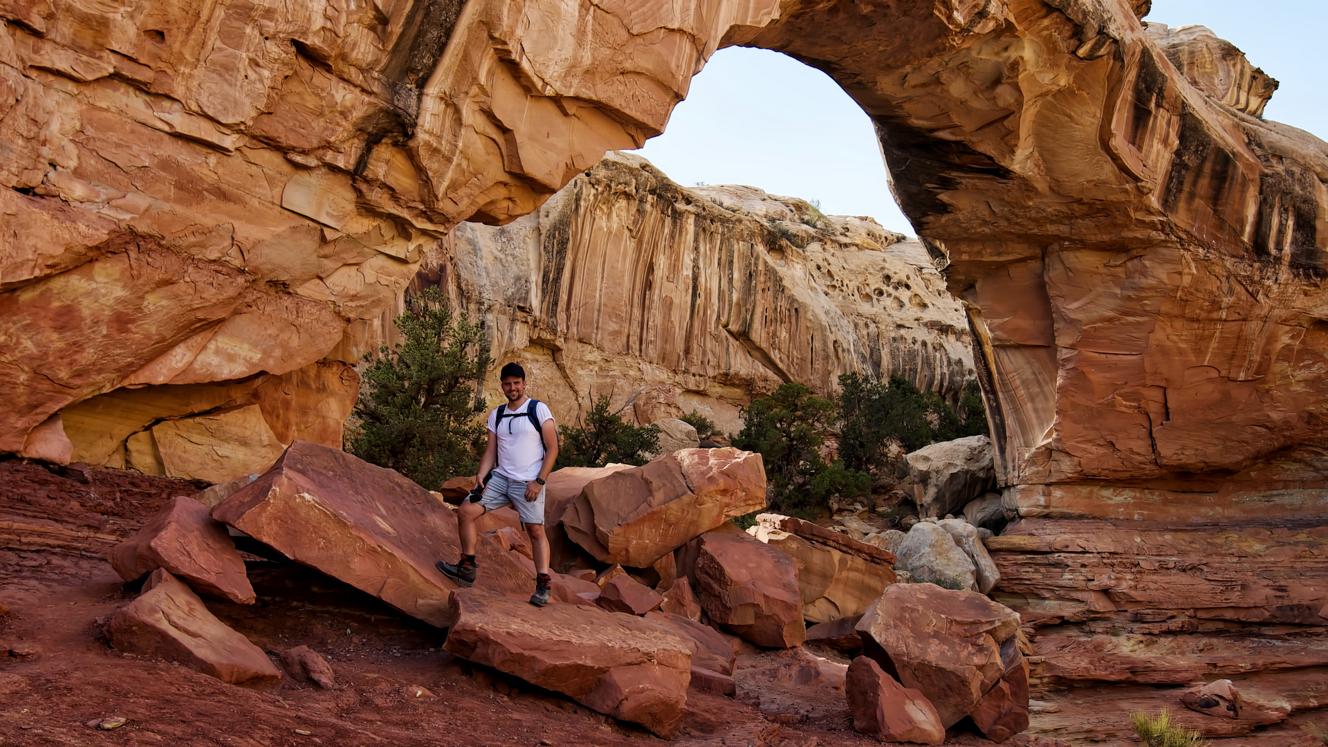 The Hickman Bridge Trail