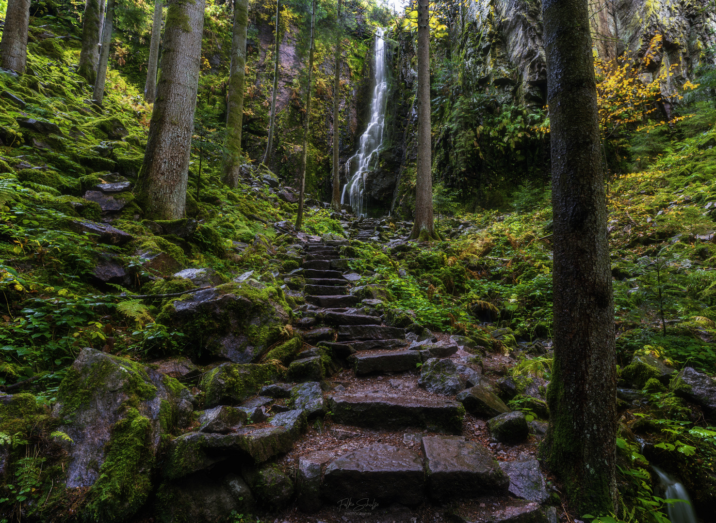 The hidden Waterfall