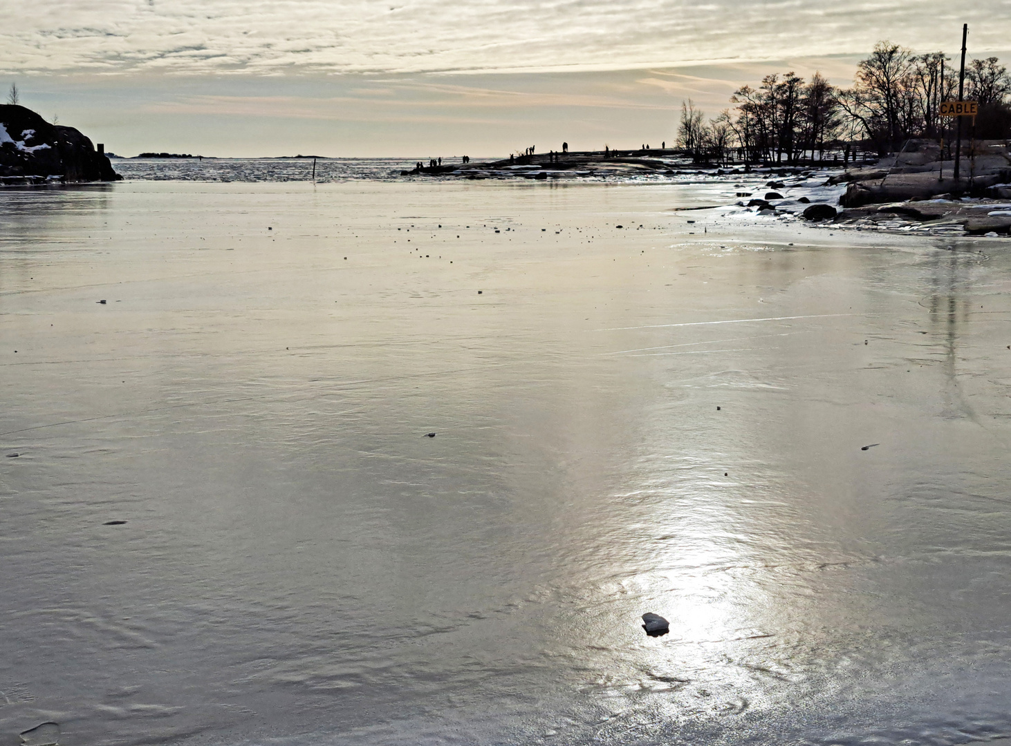 The ice coast against the sun