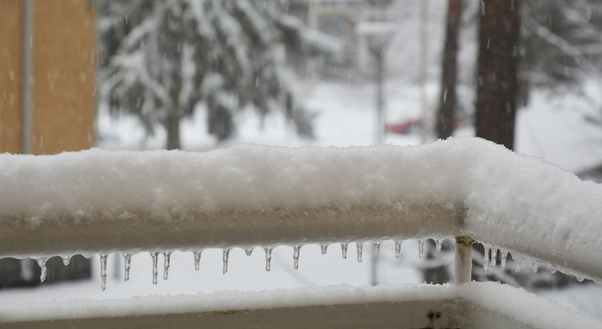 The ice stick on our balcony balustrade