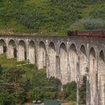 The Jacobite - Glenfinnan Viaduct - West-Highlands Schottland