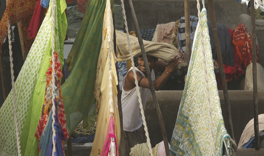 The Joys of Flogging Laundry Dhobi Ghat 11-30