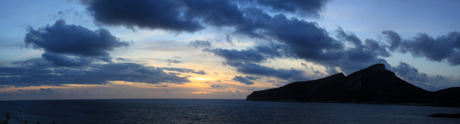 The last Sunset of 2012 from Mallorca