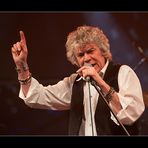 .. THE LEGEND - Dan McCafferty ..