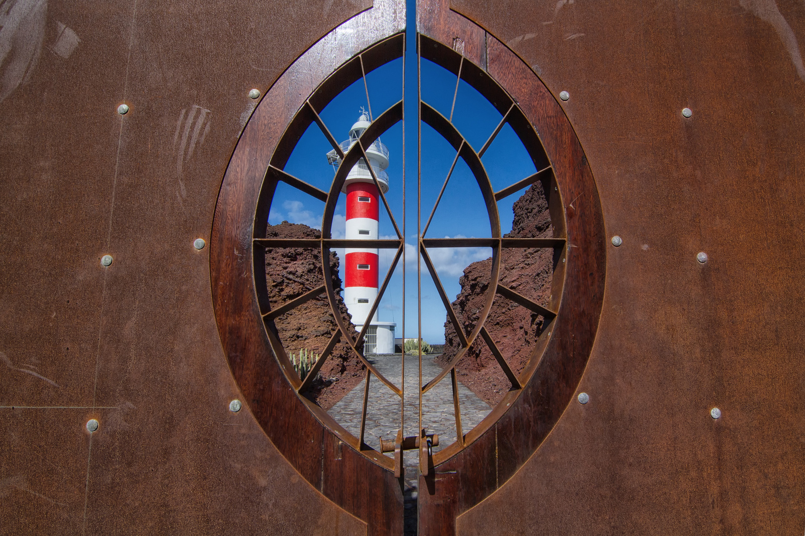 The lighthouse behind the closed door