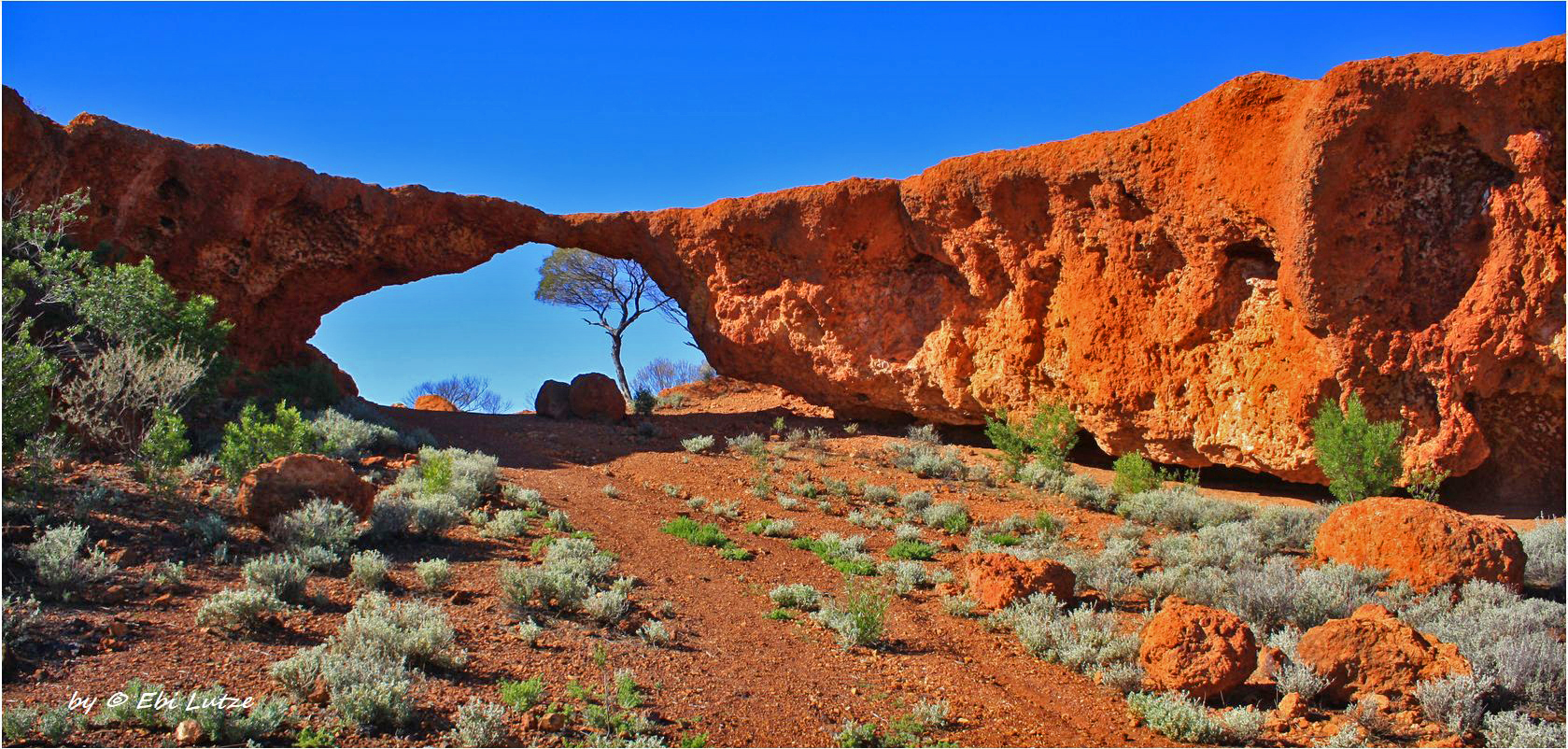 * The Londo Bridge / Sandstone *