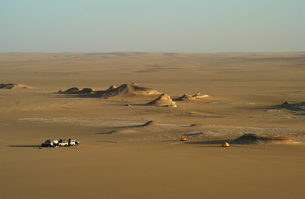 the loneliness of the desert camp