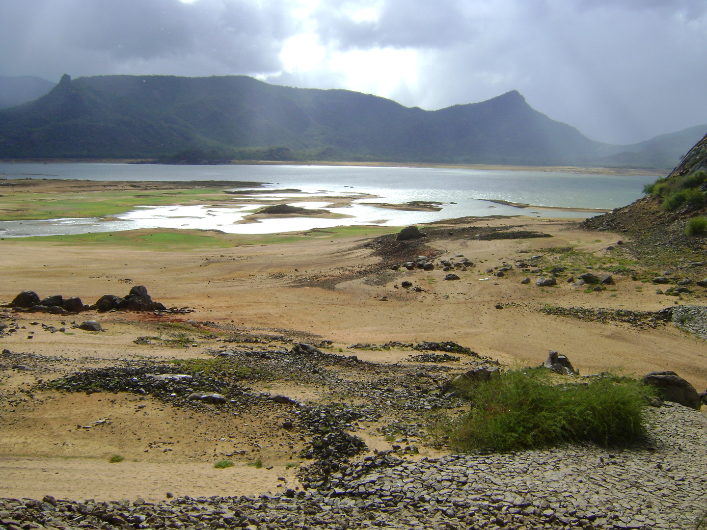 THE MANIMUTHARU DAM