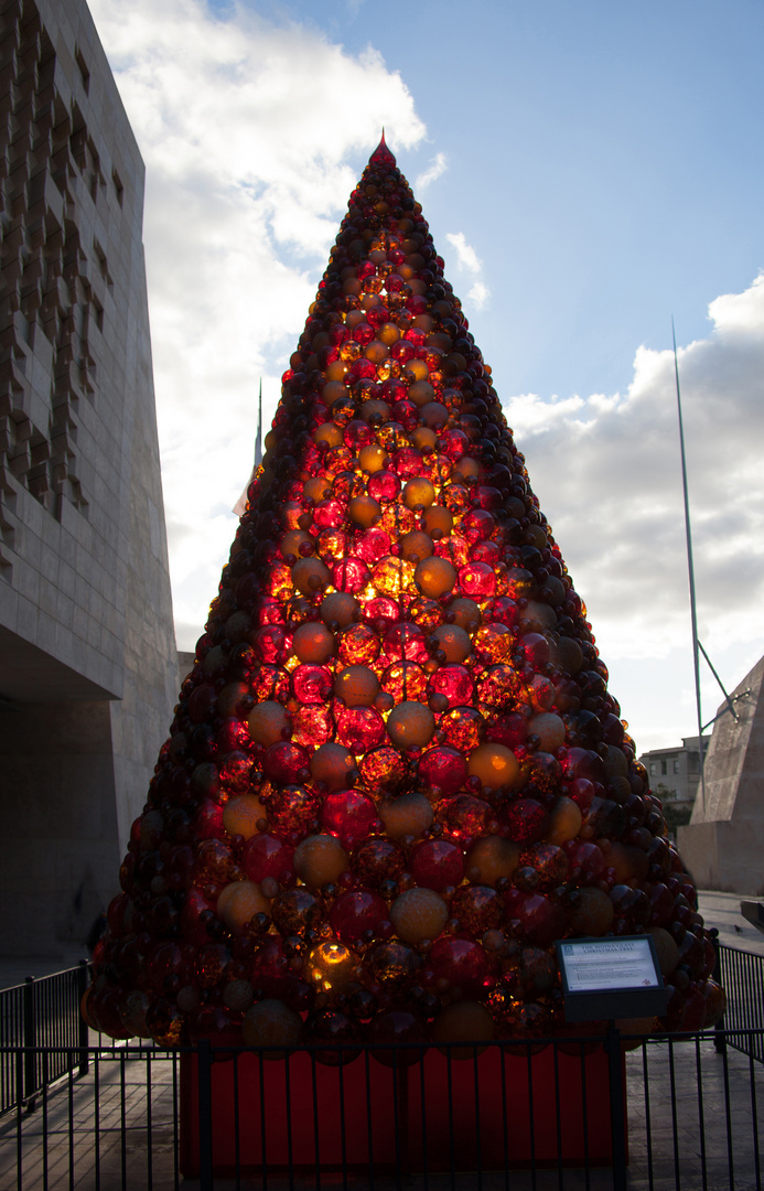 The Mdina Glass Christmas Tree - in backlight