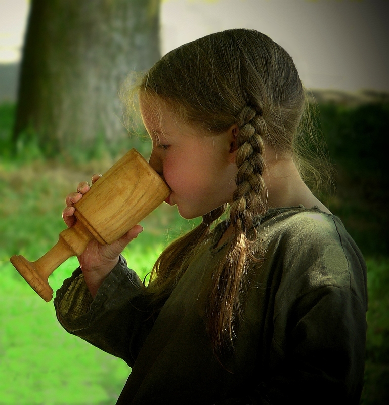 The Middle Ages (33) : Thirsty child