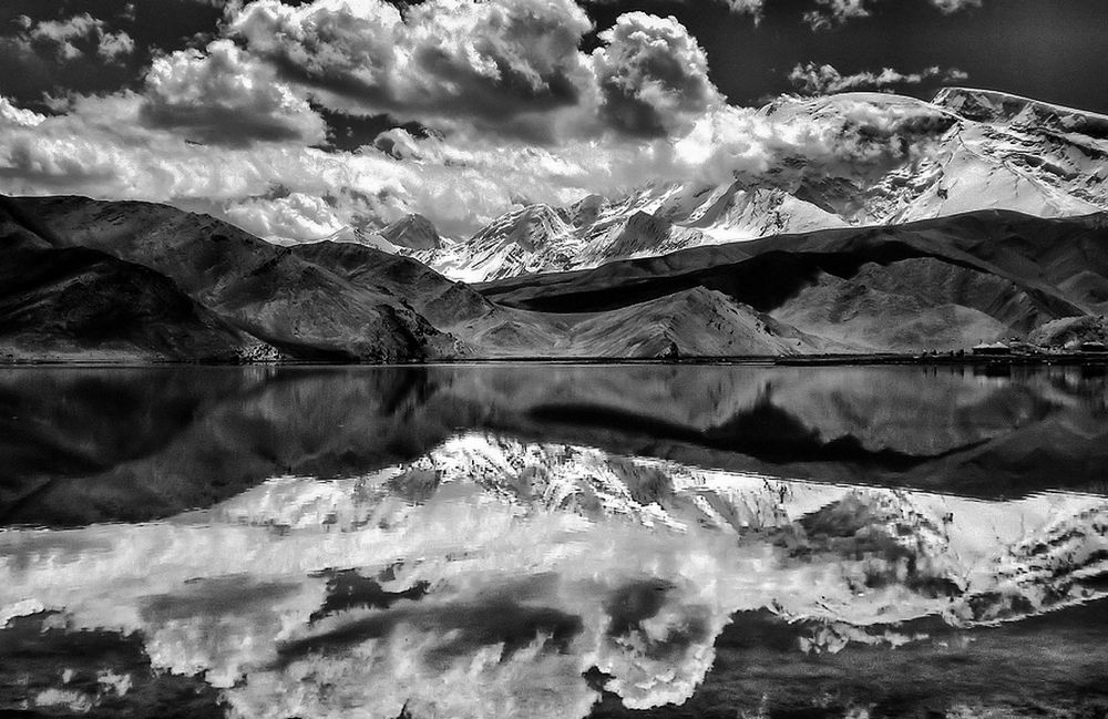 .the mirror lake....