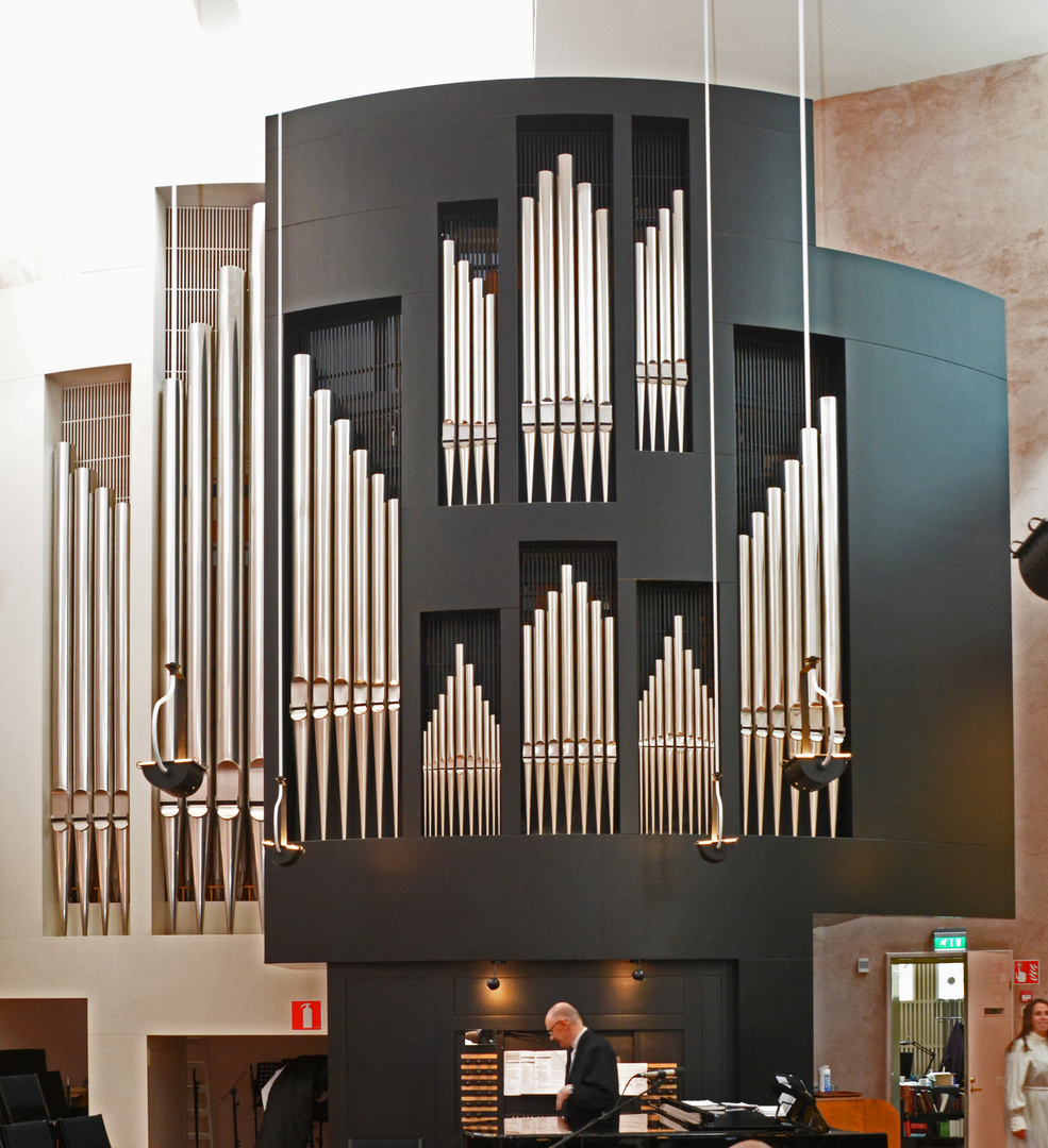 The modern organ in church of Kontula, Helsinki