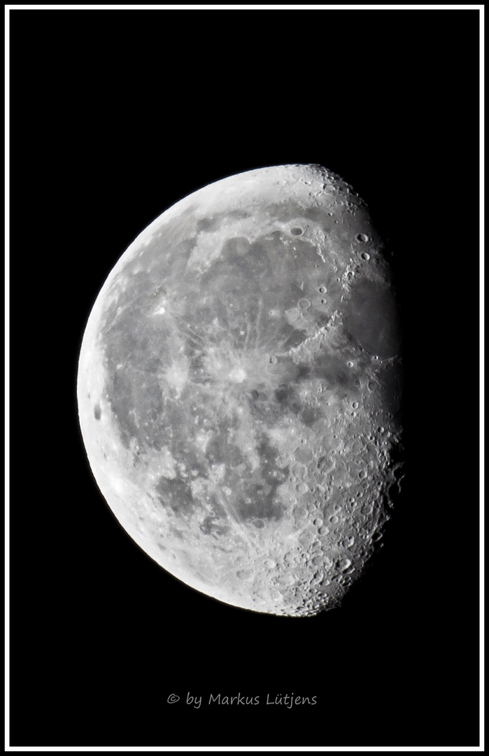The moon - Der Mond