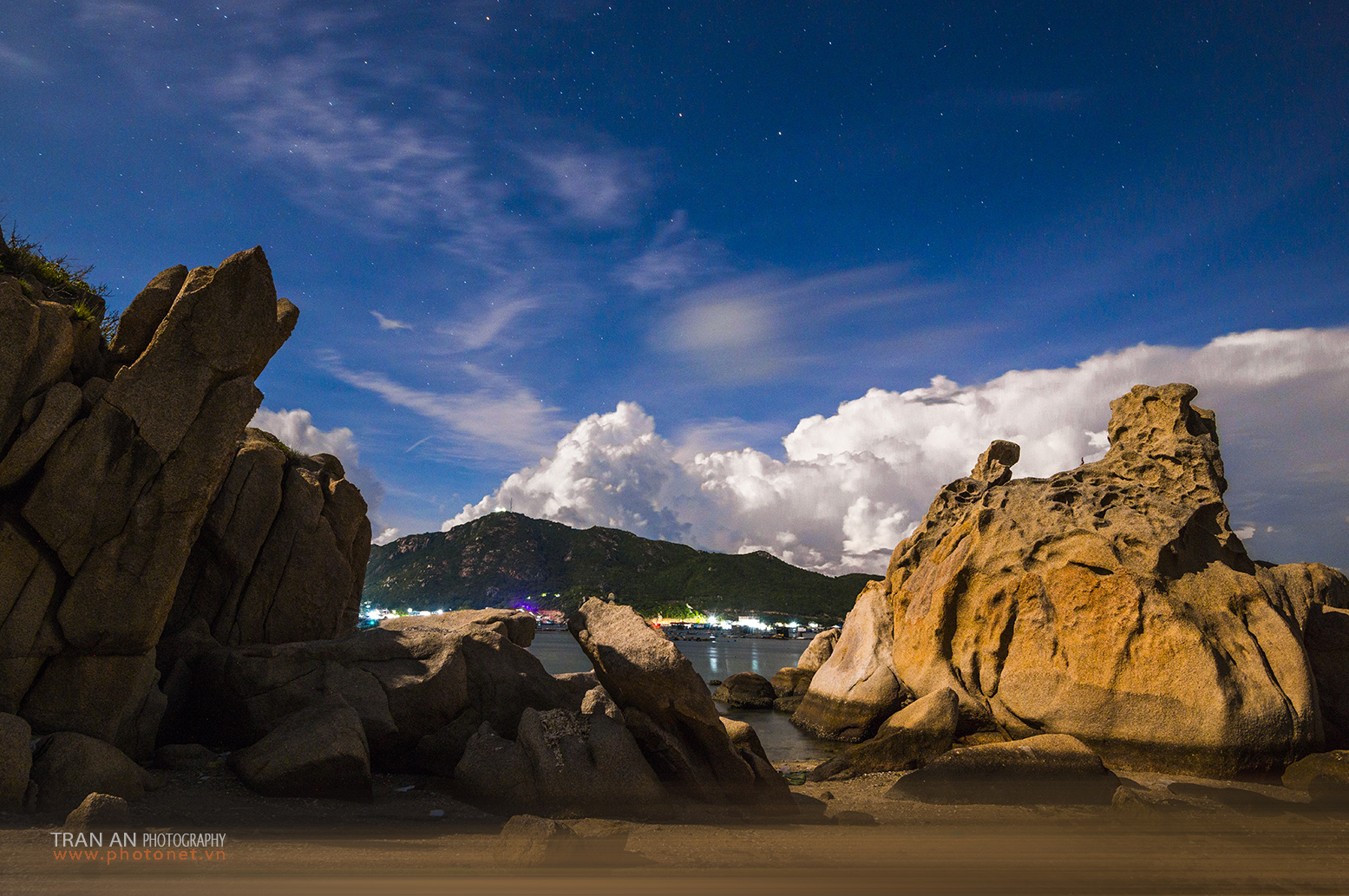 The Moon Light on the Seashore.