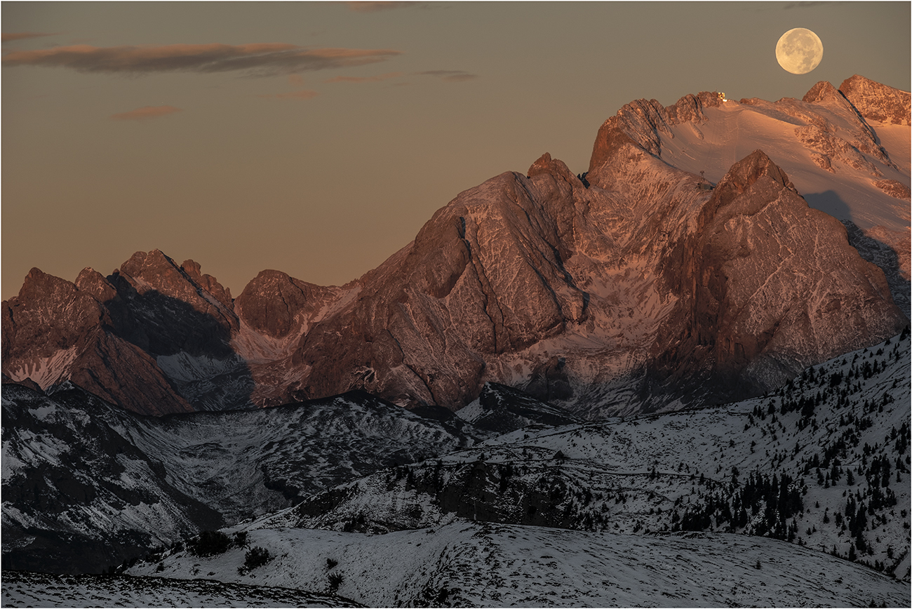 The moon over the Marmolada