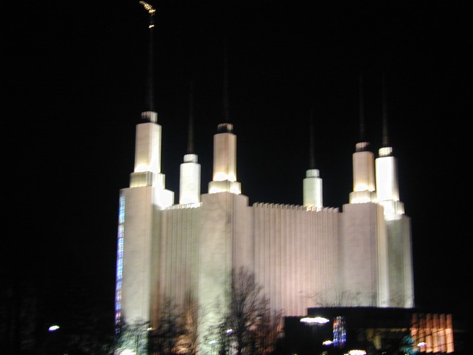 THE MORMAN TEMPLE IN KENSINGTON,MARYLAND