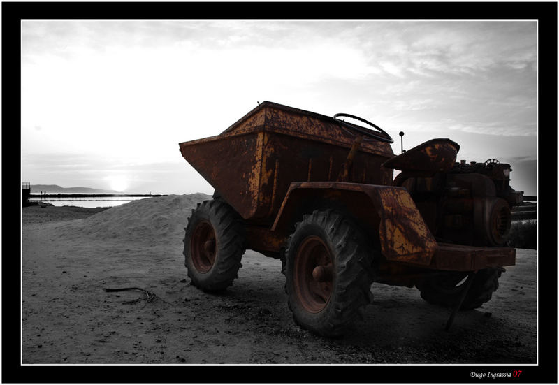 the old and the new way to make salt in Sicily part 2