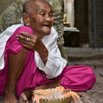 The old lady from Preah Khan 03