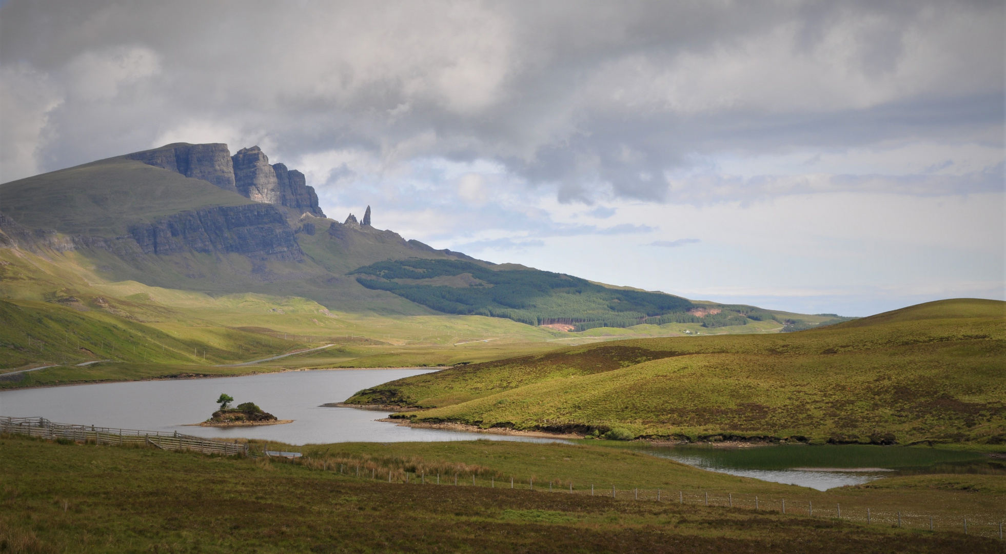 The old man of Storr.....mal von der anderen Seite:-)