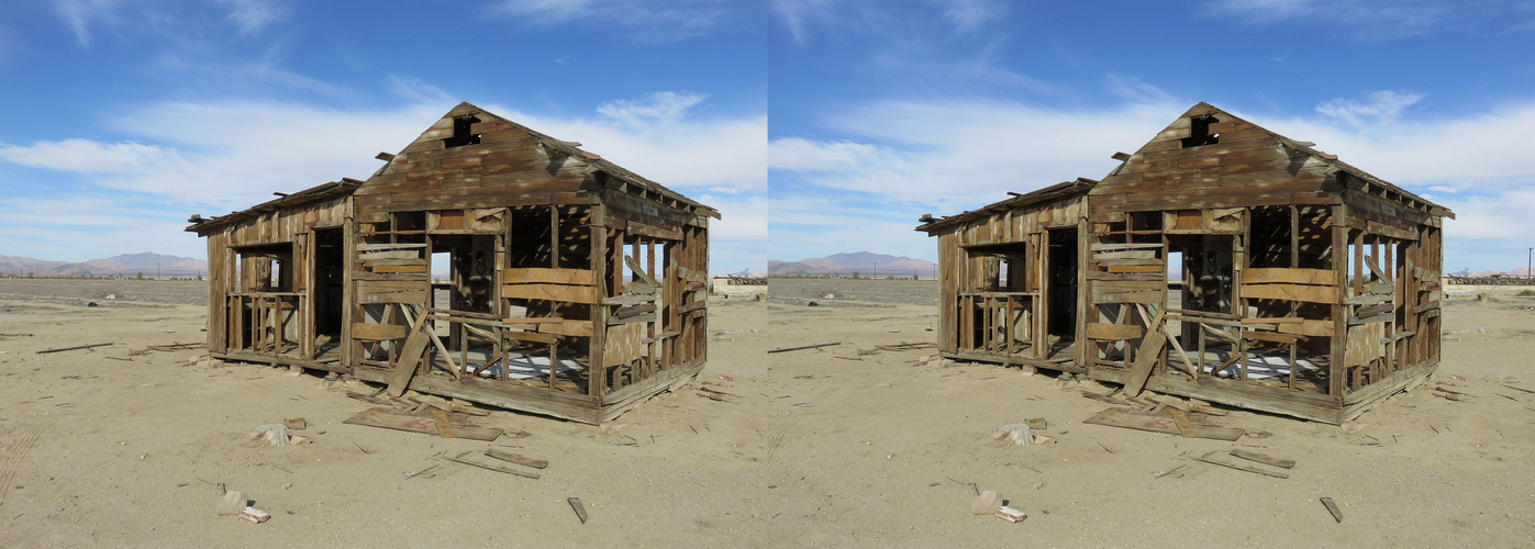 the old shack in the dessert