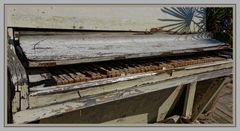 The old white piano....