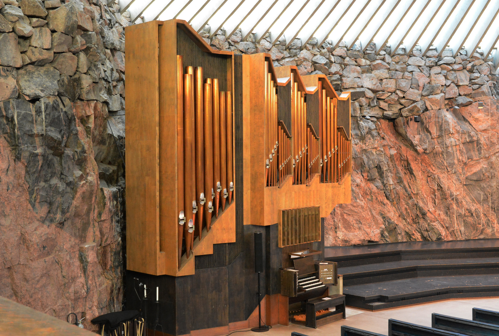 The organ of Temppeliaukio church